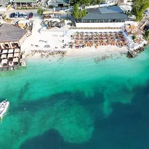 3* Hotel Esmerald